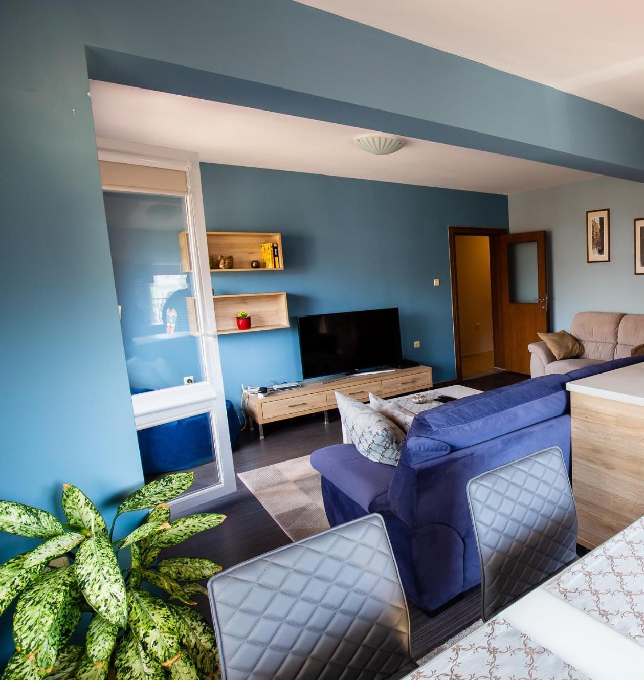 "Life Is Easy Apt" Warna Exterior foto