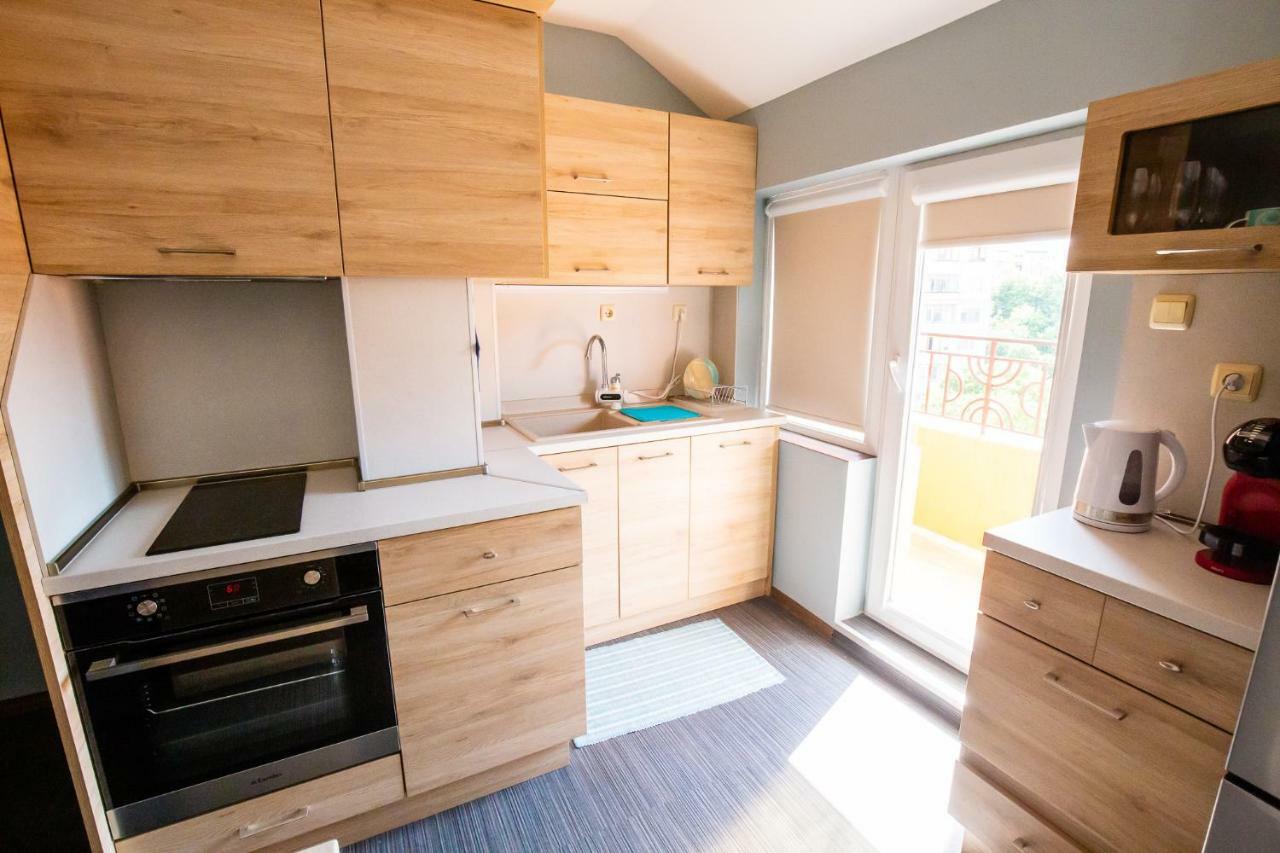 "Life Is Easy Apt" Warna Exterior foto
